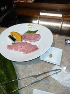 炭火焼肉するが