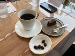 ショコラ 覚王山 花壇&抹茶Cafe