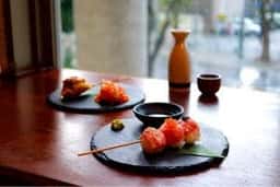 串揚げと肉炙り寿司 KUSHIEMON-串笑門- 静岡本店