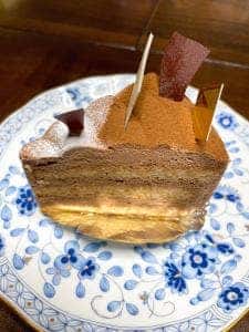 チロル緑ヶ丘店