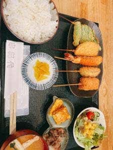 串紀代
