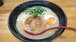 郡上豚骨ラーメン カンミナ 白鳥店