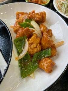 佳肴刀削麺