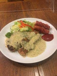 洋食とらひげ