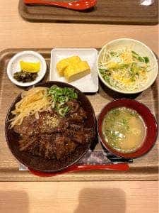 定食・お弁当 田べり