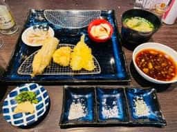 神様の宝石でできた料理店