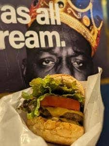 JUICY BURGER