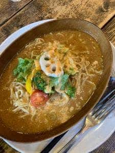 ラーメンビストロアンドバー ナバホホワイト