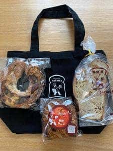 ブランジェ浅野屋 千住博美術館店