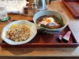 ラーメン花花