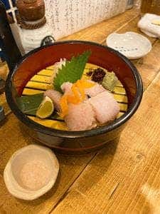酒と肴 カキツバタ