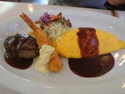 ごはんカフェ 綴 荒神口店