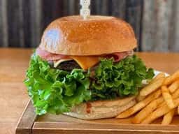 Back Country Burgers 甲州夢小路店