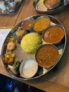 南インドカレー食堂 カレーの木