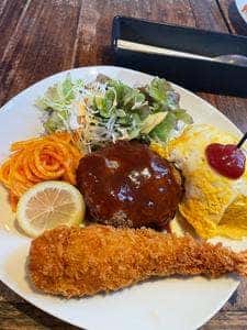 うかたま