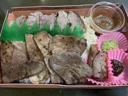 陣中 牛タンスタンド 泉店