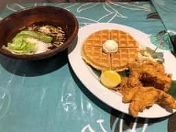 Kahala Room ワールドポーターズ店