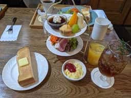 yellow bird cafe