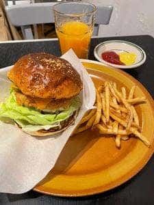 THE BURGER SHOP 馬喰町
