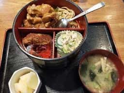 茶房 羅良