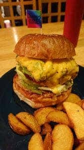 チアーズ バーガー