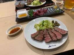 牛たん炭焼 利久 天童店