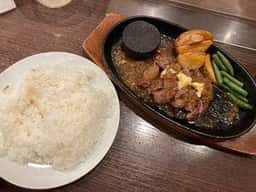 旨んまーいステーキ 大阪駅前第3ビル店