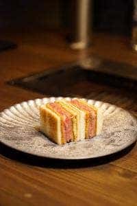 焼肉あじゅうた