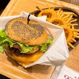 KUA`AINA 三井アウトレットパーク ジャズドリーム長島店