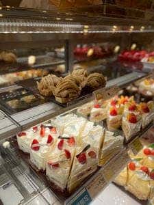 シャトレーゼ LABI品川大井町店