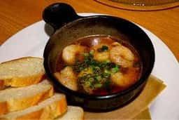 Dining bar & Cafe i-na