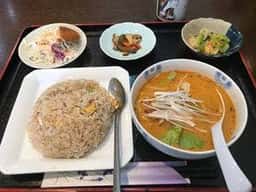 華郷餃子