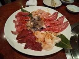 焼肉まるよし 難波店