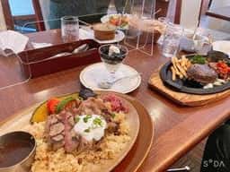 ロイヤルホスト 仙台根岸店