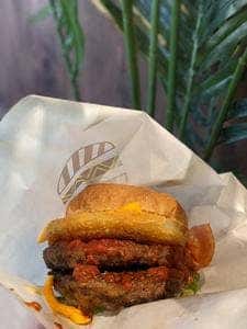 SHIMAUMA BURGER 箕面店