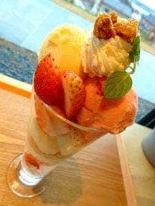 日和山 小幡楼 ヒヨリベーカリー&カフェ