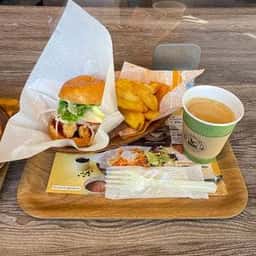 bb.qオリーブチキンカフェ 上尾店