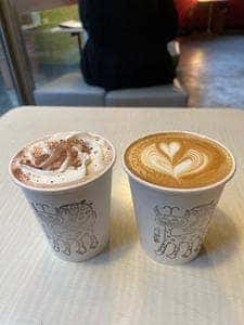 manu coffee roasters クジラ店