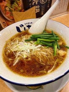 もも炭火焼 じんた