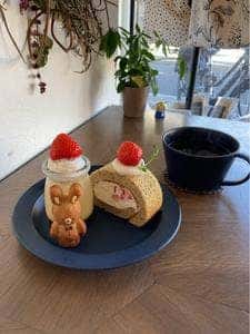 BAKE bread&sweets