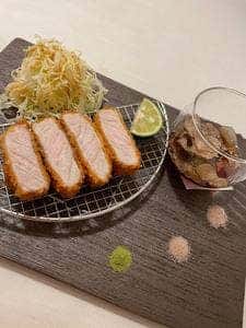グローバルトンカツ わたなべ