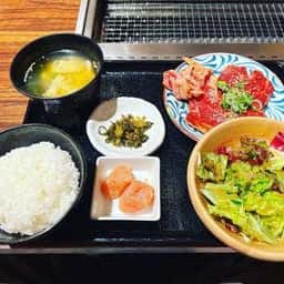 焼肉やまや 梅田店