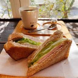 The Coffee Market 焙煎・ケーキ工房店
