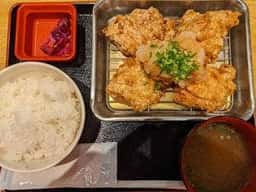 骨付鳥、からあげ、ハイボール がブリチキン。池袋西口駅前店