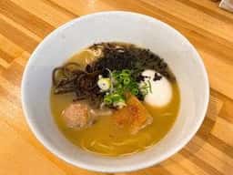 博多水炊きらーめん うかんむり