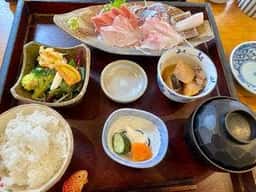 さしみや
