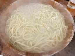 たらいうどん平谷家