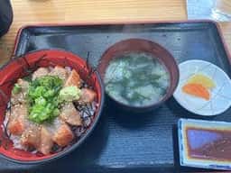 地魚食事処 さかなや