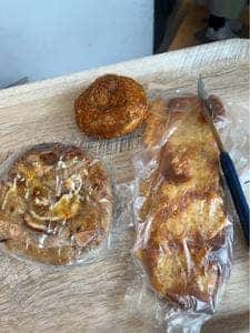 R Baker 立川グリーンスプリングス店