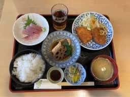 活魚料理 あきやま 朝日町店